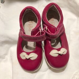 Clarks First Shoes size 6.5 Pink Leather Berry Splash Comfortable Dress Shoes